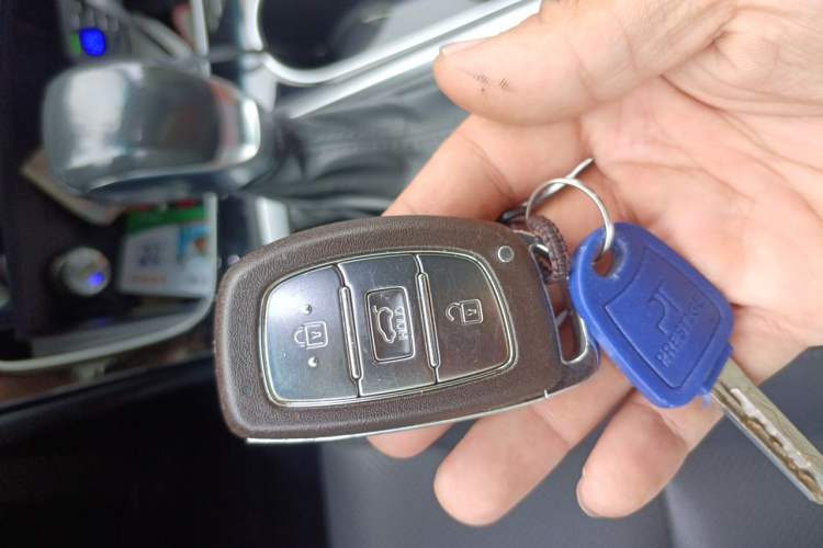 Used Hyundai Tucson 2020 280TGDi Two-Wheel-Drive GLS Fashion Edition China VI Standard Vehicle Key
