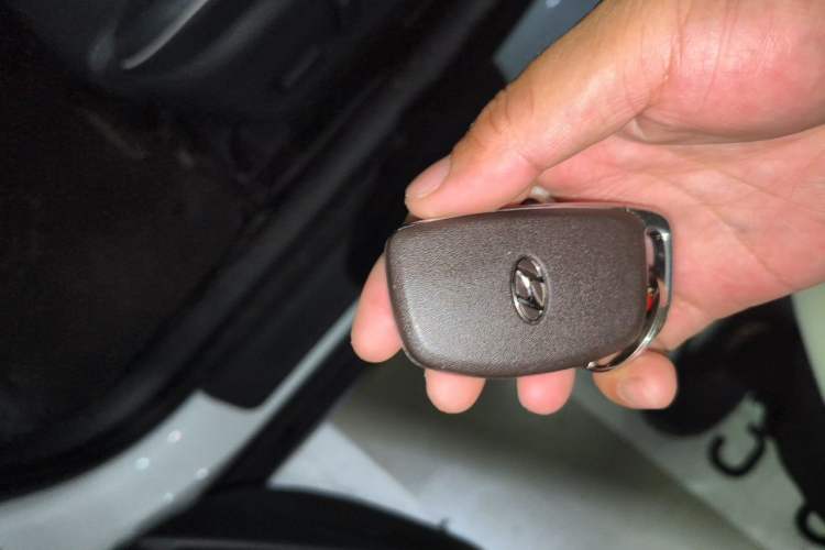 Used Hyundai Tucson 2020 280TGDi Two-Wheel-Drive GLS Fashion Edition China VI Standard Vehicle Key