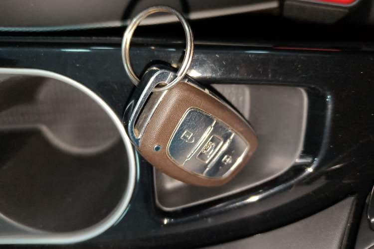 Used Hyundai Tucson 2020 280TGDi Two-Wheel-Drive GLS Fashion Edition China VI Standard Vehicle Key