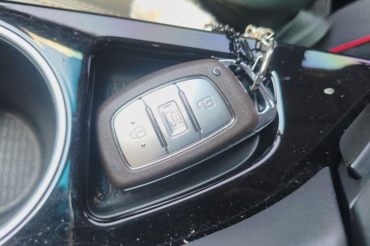 Used Hyundai Tucson 2020 280TGDi Two-Wheel-Drive GLS Fashion Edition China VI Standard Vehicle Key