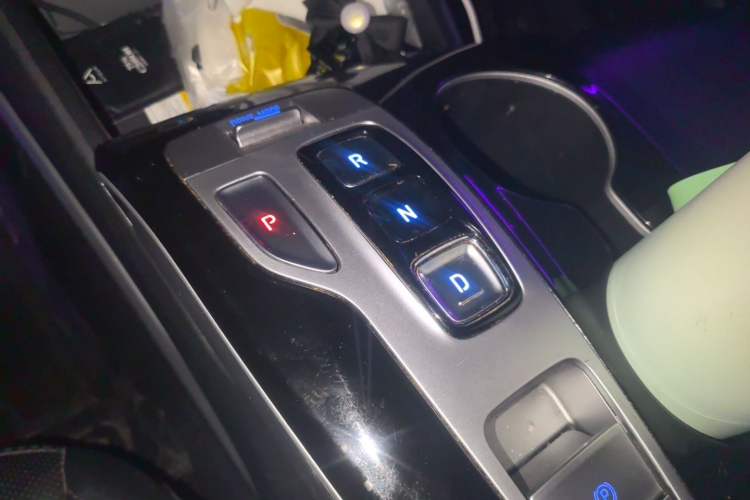 Used Hyundai Tucson 2021 Tucson L 1.5T DCT GLX Elite Edition Gear Lever