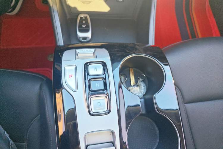 Used Hyundai Tucson 2021 Tucson L 1.5T DCT GLX Elite Edition Gear Lever