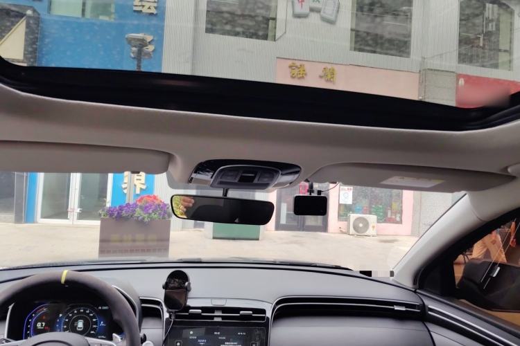 Used Hyundai Tucson 2021 Tucson L 1.5T DCT GLX Elite Edition Headliner