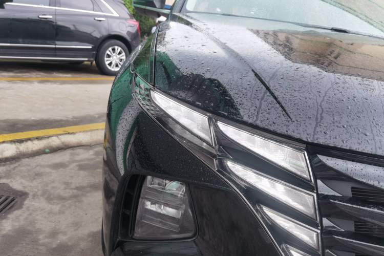 Used Hyundai Tucson 2021 Tucson L 1.5T DCT GLX Elite Edition Right Front Headlight