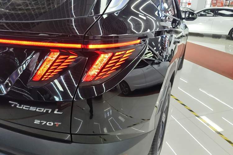 Used Hyundai Tucson 2021 Tucson L 1.5T DCT Luxury Prestige Edition Right Rear Taillight