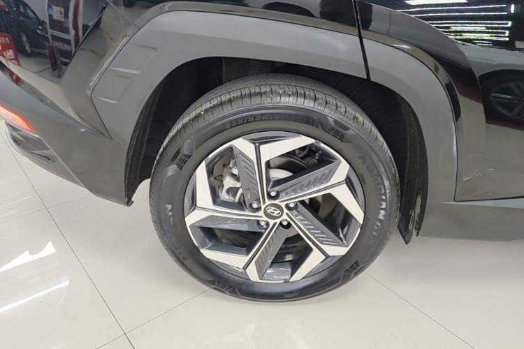 Used Hyundai Tucson 2021 Tucson L 1.5T DCT Luxury Prestige Edition Right Rear Wheel Hub