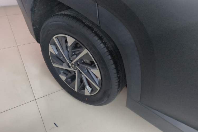 Used Hyundai Tucson 2021 Tucson L 1.5T DCT GLX Elite Edition Right Rear Wheel Hub