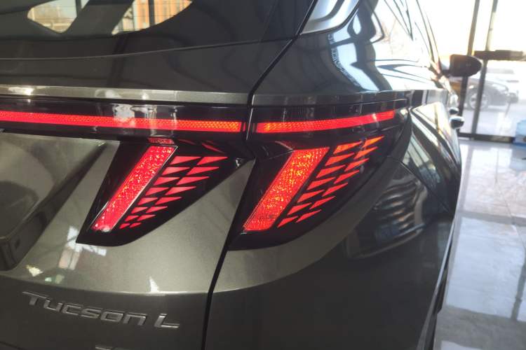 Used Hyundai Tucson 2021 Tucson L 1.5T DCT TOP Flagship Edition Exterior 6