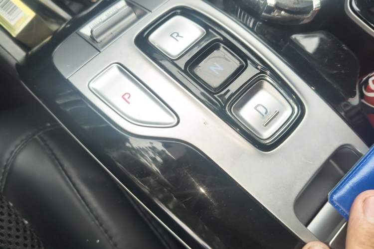 Used Hyundai Tucson 2021 Tucson L 1.5T DCT GLX Elite Edition Gear Lever