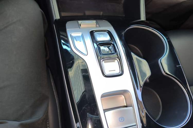 Used Hyundai Tucson 2021 Tucson L 1.5T DCT Luxury Prestige Edition Gear Lever