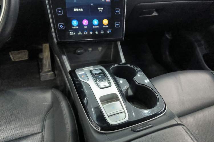 Used Hyundai Tucson 2021 Tucson L 1.5T DCT GLX Elite Edition Gear Lever