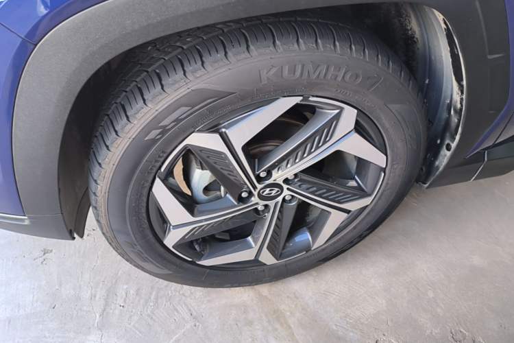 Used Hyundai Tucson 2021 Tucson L 1.5T DCT Luxury Prestige Edition Left Front Wheel Hub