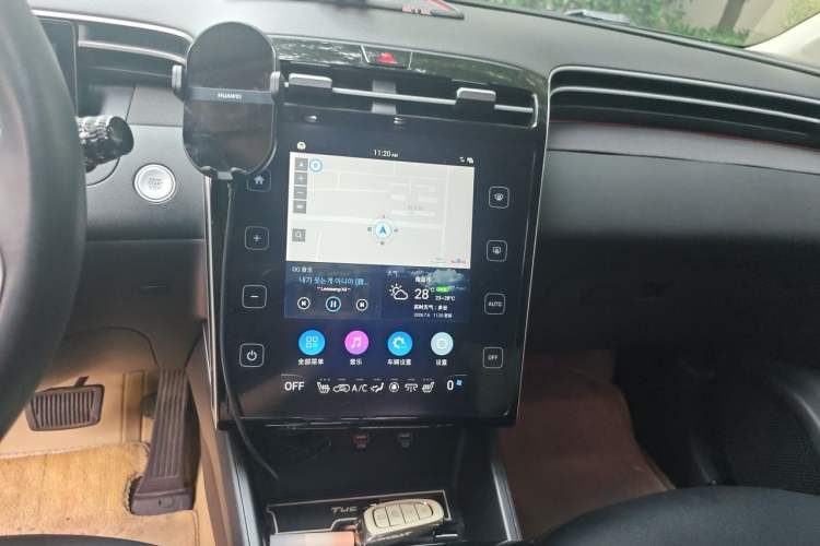 Used Hyundai Tucson  Audio And AC Panel