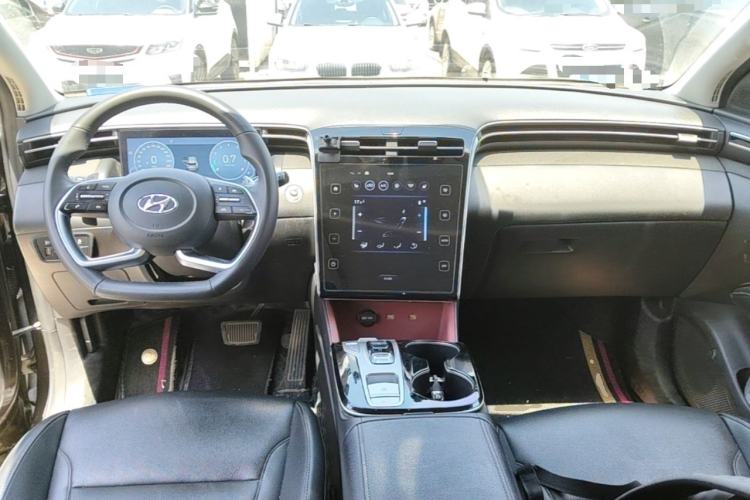 Used Hyundai Tucson 2021 Tucson L 1.5T DCT Luxury Prestige Edition Center Console