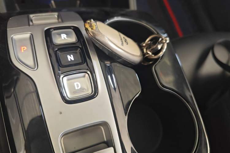 Used Hyundai Tucson 2021 Tucson L 1.5T DCT Luxury Prestige Edition Gear Lever