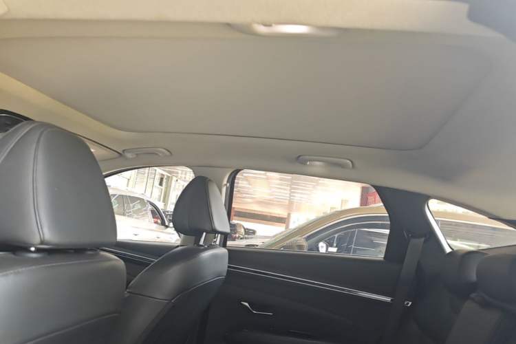 Used Hyundai Tucson 2021 Tucson L 1.5T DCT Luxury Prestige Edition Headliner