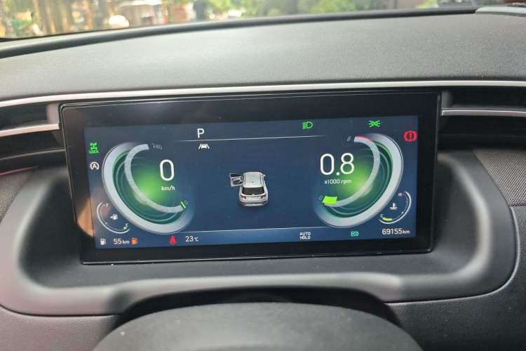 Used Hyundai Tucson  Instrument Cluster