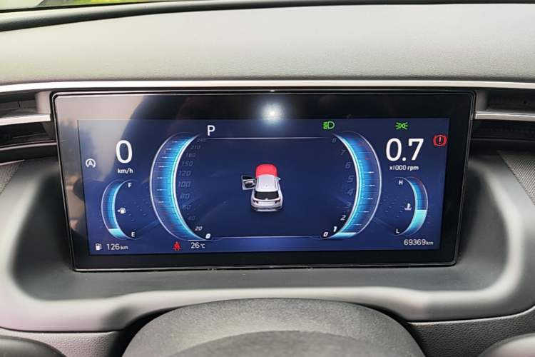 Used Hyundai Tucson  Instrument Cluster
