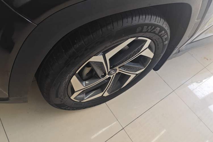 Used Hyundai Tucson 2021 Tucson L 1.5T DCT Luxury Prestige Edition Left Front Wheel Hub