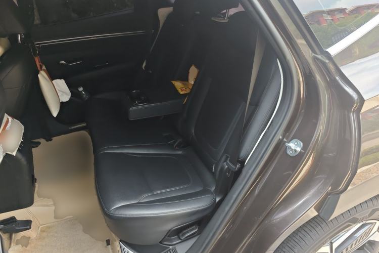 Used Hyundai Tucson  Left Rear Seat