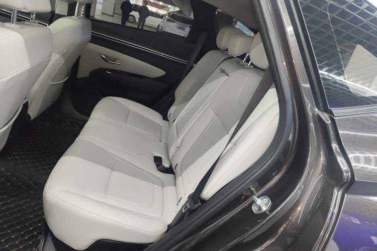 Used Hyundai Tucson 2021 Tucson L 1.5T DCT Luxury Prestige Edition Left Rear Seat