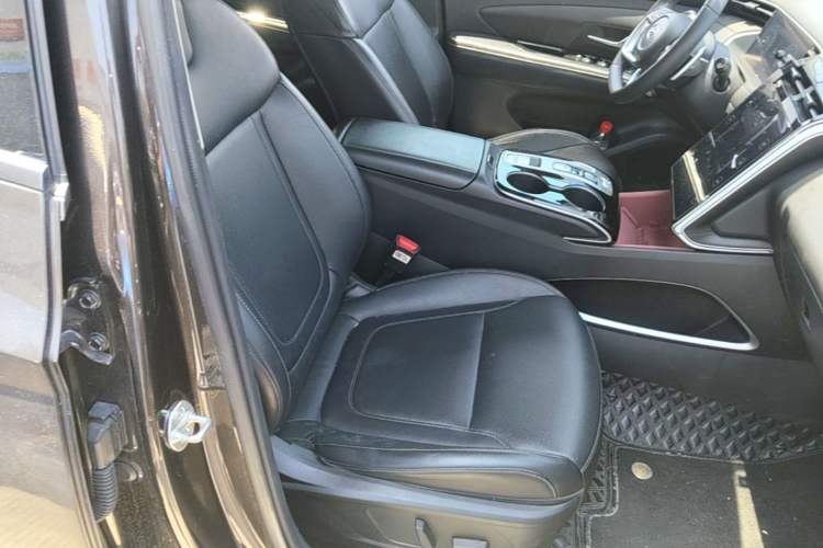 Used Hyundai Tucson 2021 Tucson L 1.5T DCT Luxury Prestige Edition Right Front Seat