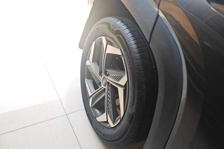 Used Hyundai Tucson 2021 Tucson L 1.5T DCT Luxury Prestige Edition Right Rear Wheel Hub