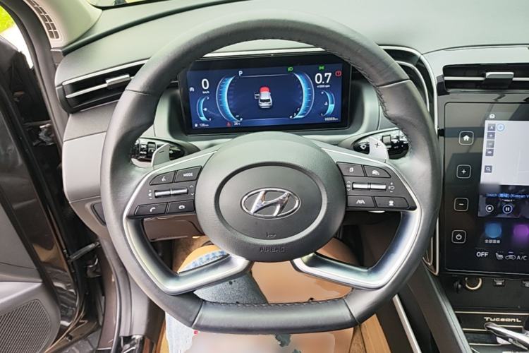 Used Hyundai Tucson  Steering Wheel