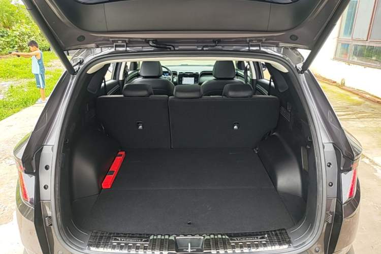 Used Hyundai Tucson  Trunk