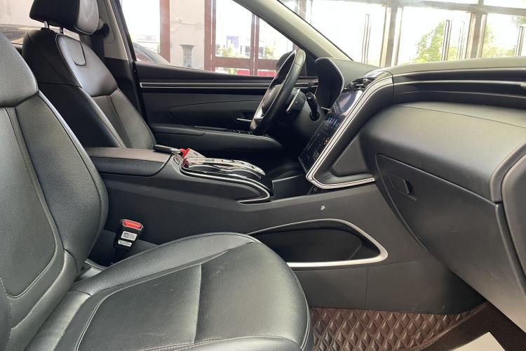 Used Hyundai Tucson 2021 Tucson L 1.5T DCT GLX Elite Edition Right Front Seat