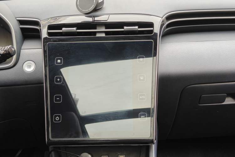 Used Hyundai Tucson 2021 Tucson L 1.5T DCT GLX Elite Edition Audio And AC Panel
