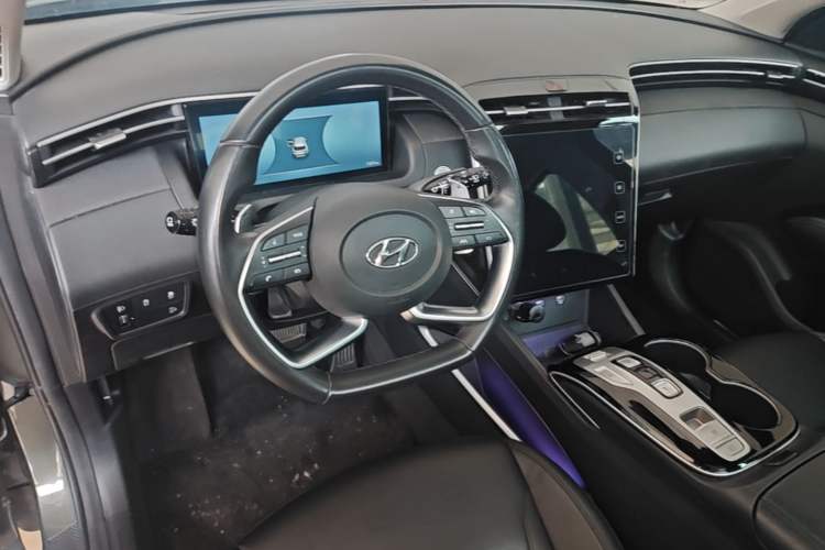 Used Hyundai Tucson 2021 Tucson L 1.5T DCT Luxury Prestige Edition Center Console