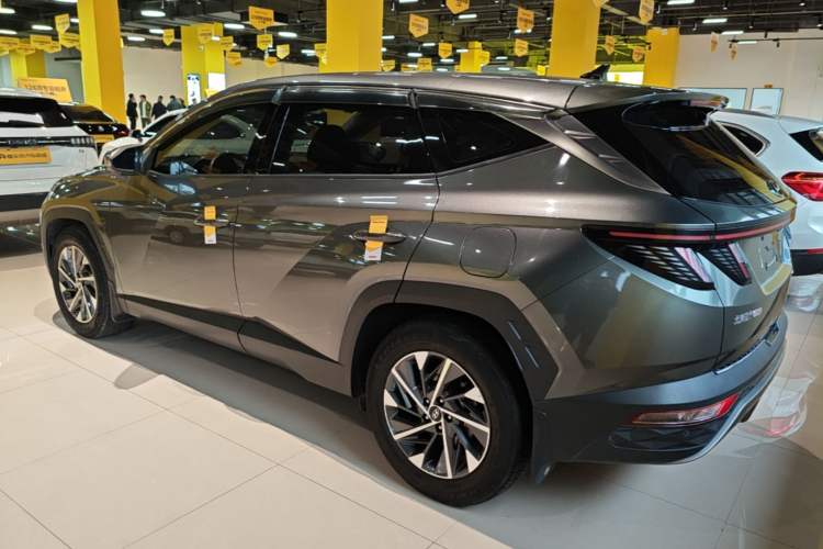 Used Hyundai Tucson 2021 Tucson L 1.5T DCT GLX Elite Edition Exterior 2