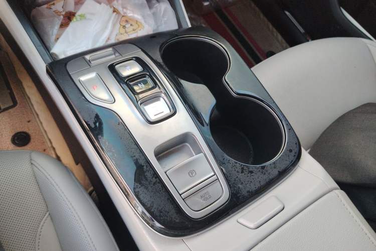 Used Hyundai Tucson 2021 Tucson L 1.5T DCT Luxury Prestige Edition Gear Lever