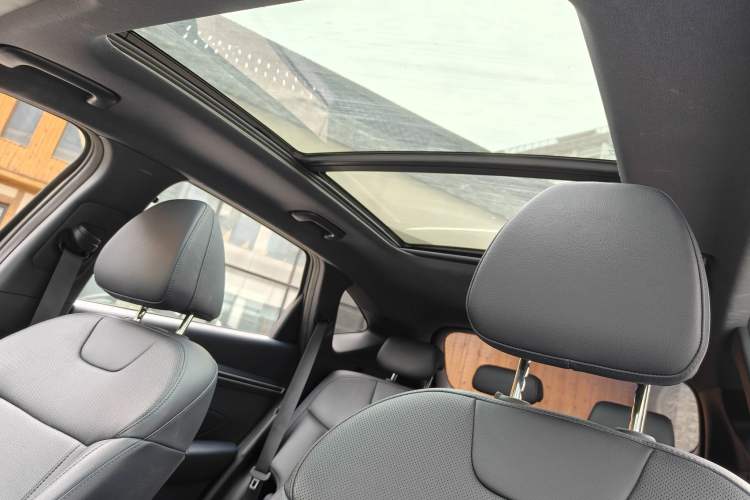 Used Hyundai Tucson 2021 Tucson L 1.5T DCT GLX Elite Edition Headliner