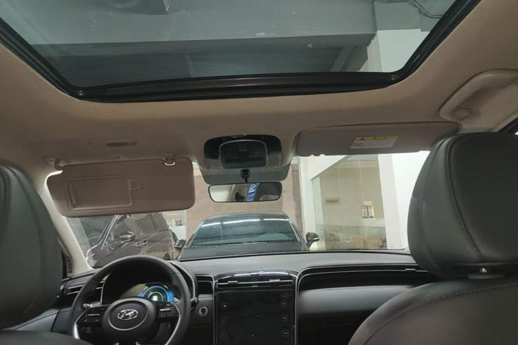 Used Hyundai Tucson 2021 Tucson L 1.5T DCT GLX Elite Edition Headliner