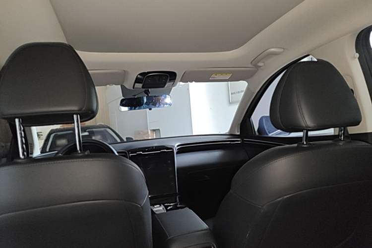 Used Hyundai Tucson 2021 Tucson L 1.5T DCT GLX Elite Edition Headliner