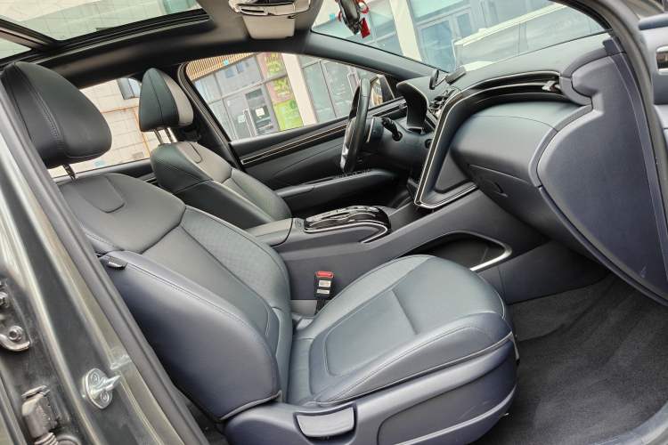 Used Hyundai Tucson 2021 Tucson L 1.5T DCT GLX Elite Edition Interior 11