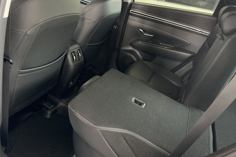Used Hyundai Tucson 2021 Tucson L 1.5T DCT GLX Elite Edition Interior 3