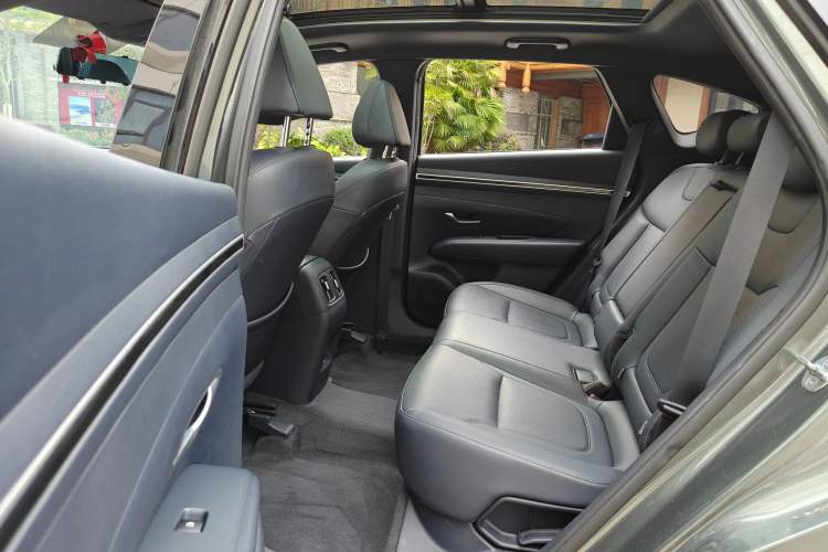 Used Hyundai Tucson 2021 Tucson L 1.5T DCT GLX Elite Edition Interior 4