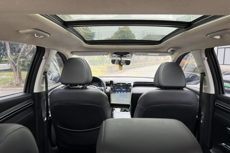 Used Hyundai Tucson 2021 Tucson L 1.5T DCT GLX Elite Edition Interior 4