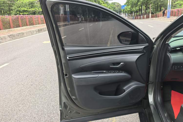 Used Hyundai Tucson 2021 Tucson L 1.5T DCT GLX Elite Edition Interior 7
