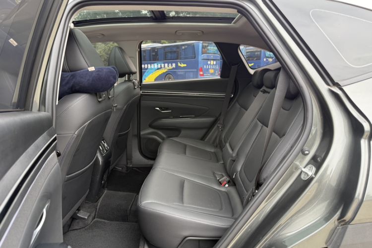 Used Hyundai Tucson 2021 Tucson L 1.5T DCT Luxury Prestige Edition Interior 8