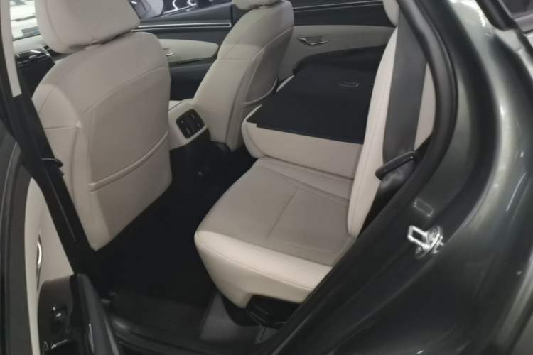 Used Hyundai Tucson 2021 Tucson L 1.5T DCT Luxury Prestige Edition Left Rear Seat