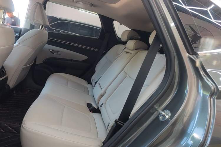 Used Hyundai Tucson 2021 Tucson L 1.5T DCT Luxury Prestige Edition Left Rear Seat