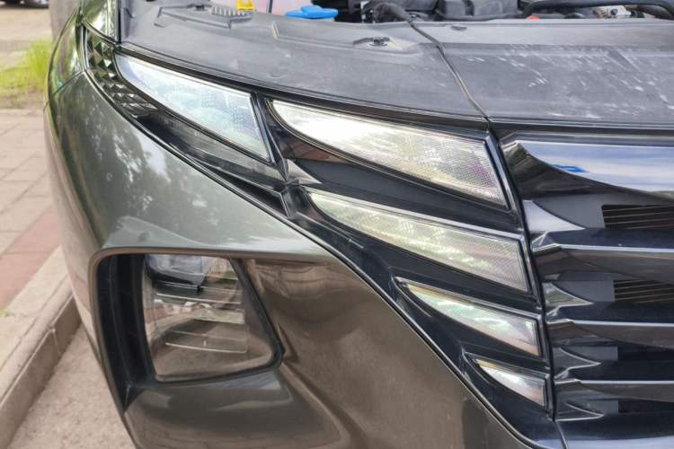 Used Hyundai Tucson 2021 Tucson L 1.5T DCT GLX Elite Edition Right Front Headlight