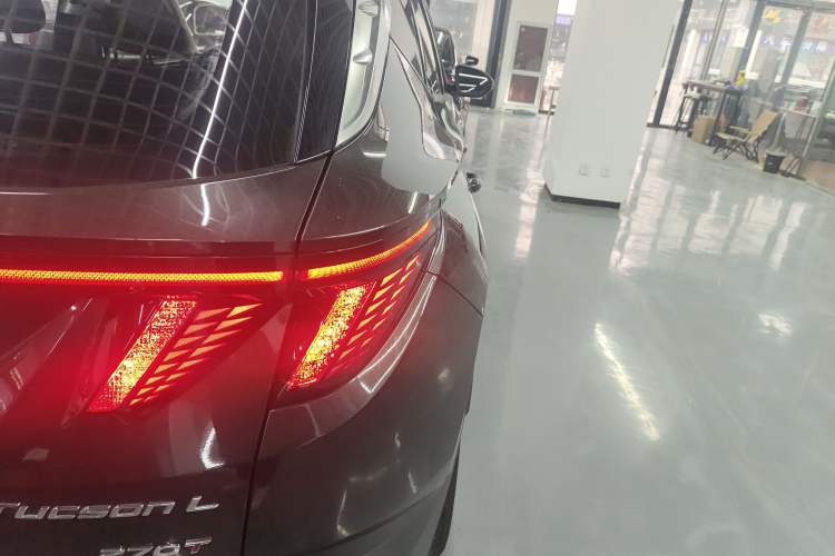 Used Hyundai Tucson 2021 Tucson L 1.5T DCT Luxury Prestige Edition Right Rear Taillight