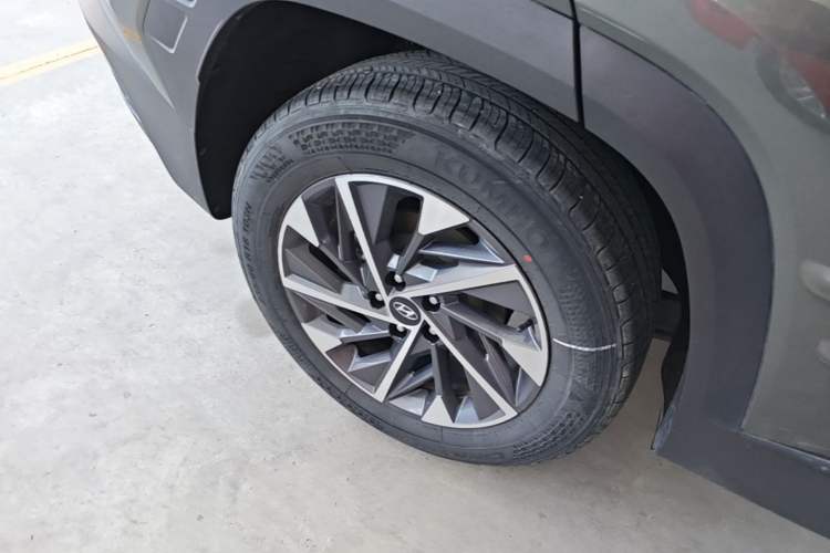 Used Hyundai Tucson 2021 Tucson L 1.5T DCT GLX Elite Edition Right Rear Wheel Hub
