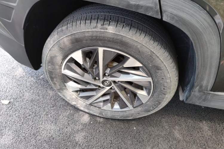 Used Hyundai Tucson 2021 Tucson L 1.5T DCT GLX Elite Edition Right Rear Wheel Hub