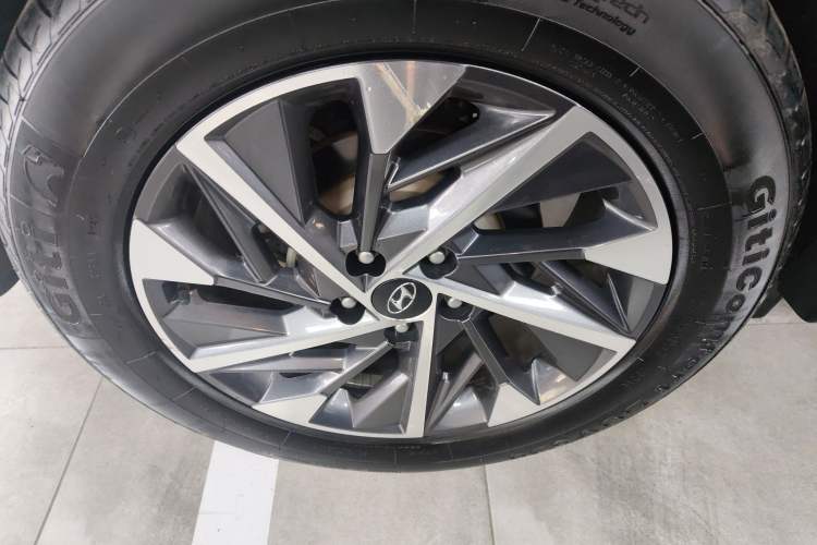 Used Hyundai Tucson 2021 Tucson L 1.5T DCT GLX Elite Edition Right Rear Wheel Hub